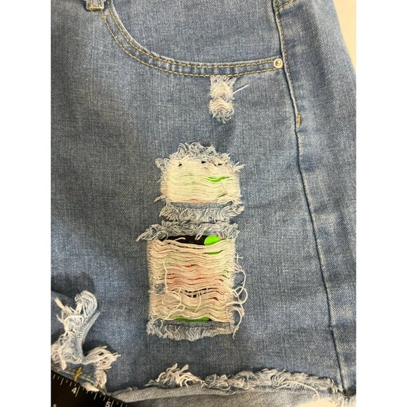 Shein Light Wash Destructed Jean Short Sz 1XL Cut Off - Picture 7 of 7